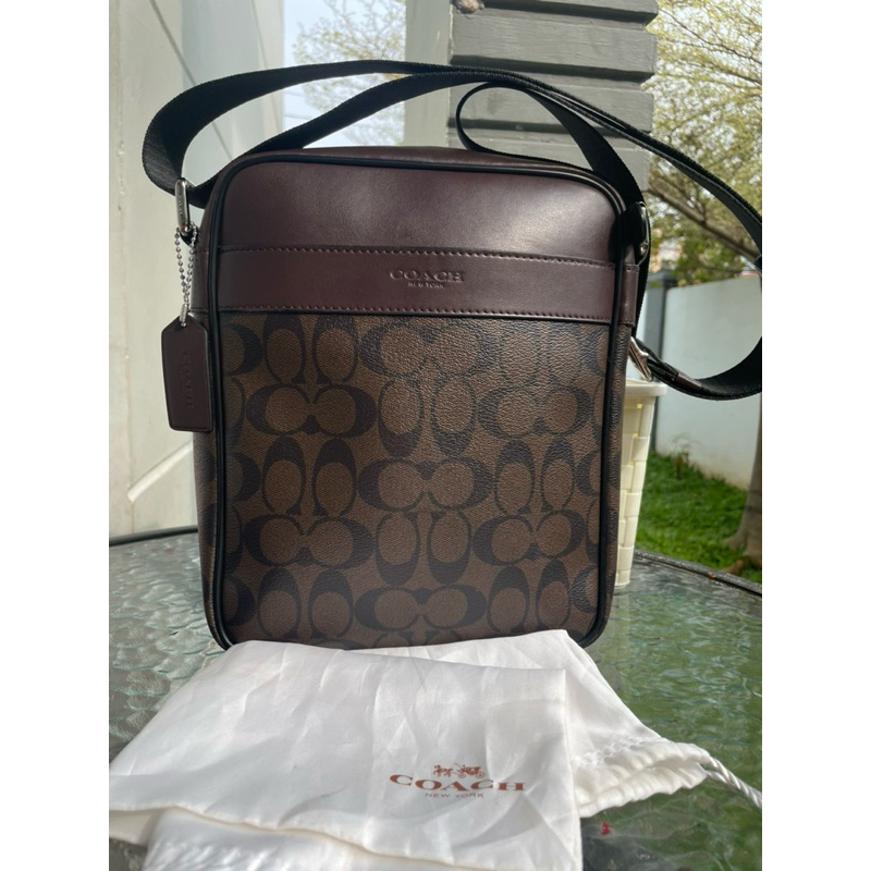 Tas selempang sling bag cowo pria terbaru branded kulit asli brown coklat coac* men charles flight p