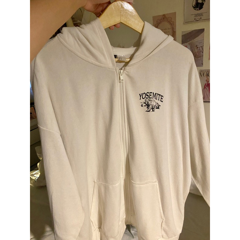 H&M Oversized zip through hoodie White/Yosemite