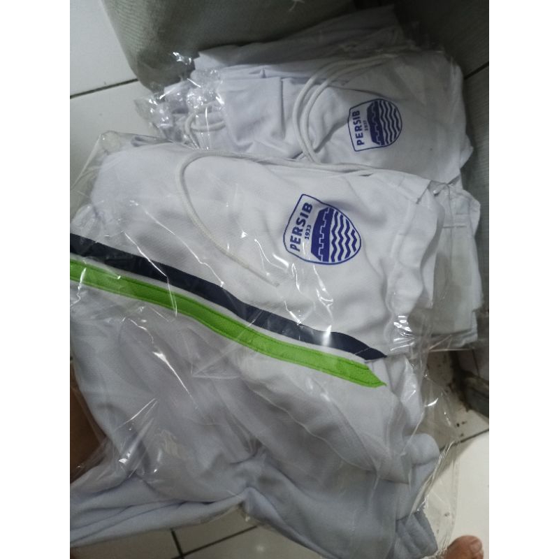 Celana Persib 2024 Away Season Edition