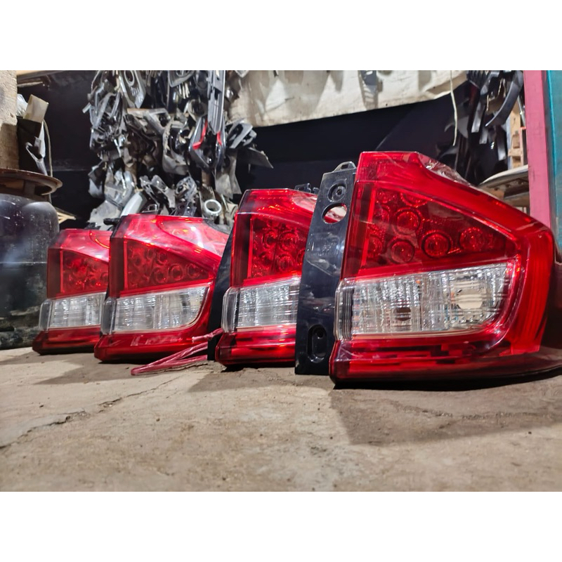 Stoplamp Ertiga 2019