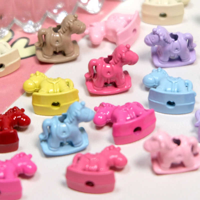 Manik Mote Kuda / Trojan Bahan Metal Warna Warni (2 pcs)