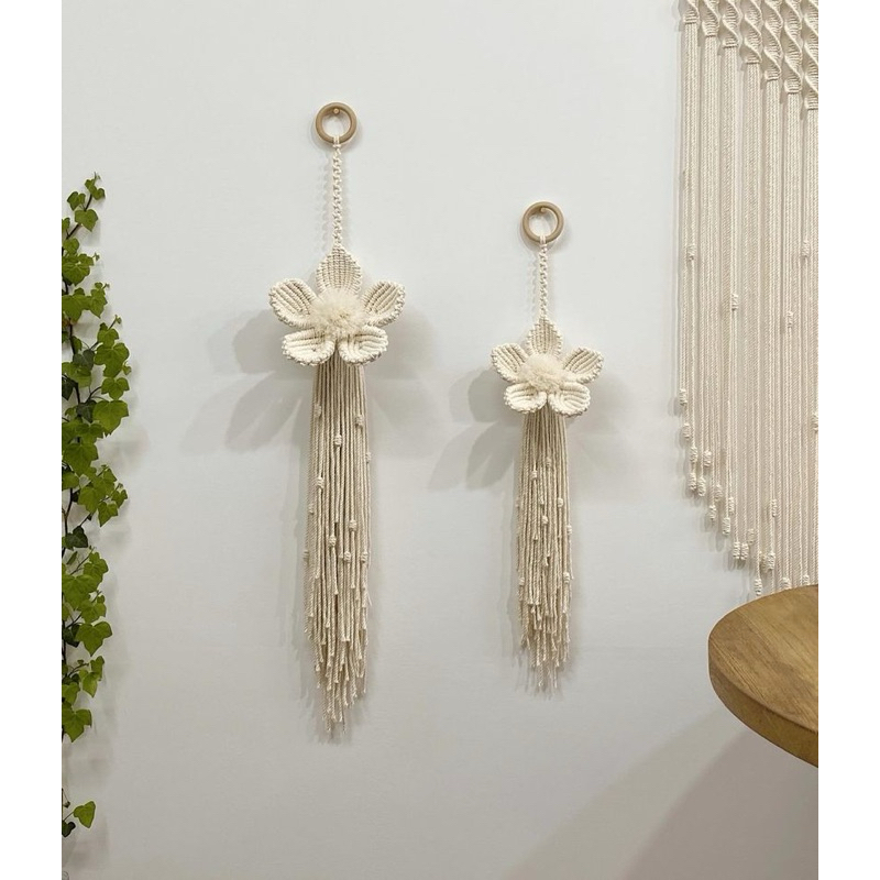 wall hanging macrame bunga putih / pajangan dekorasi dinding macrame bunga putih