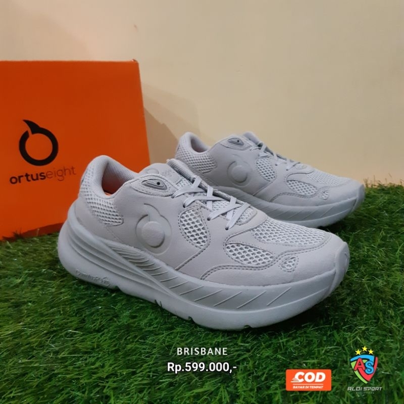 sepatu running ORTUSEIGHT BRISBANE original