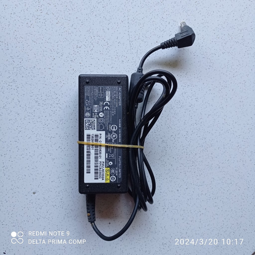 Adaptor charger laptop fujitsu 19v 3.42a
