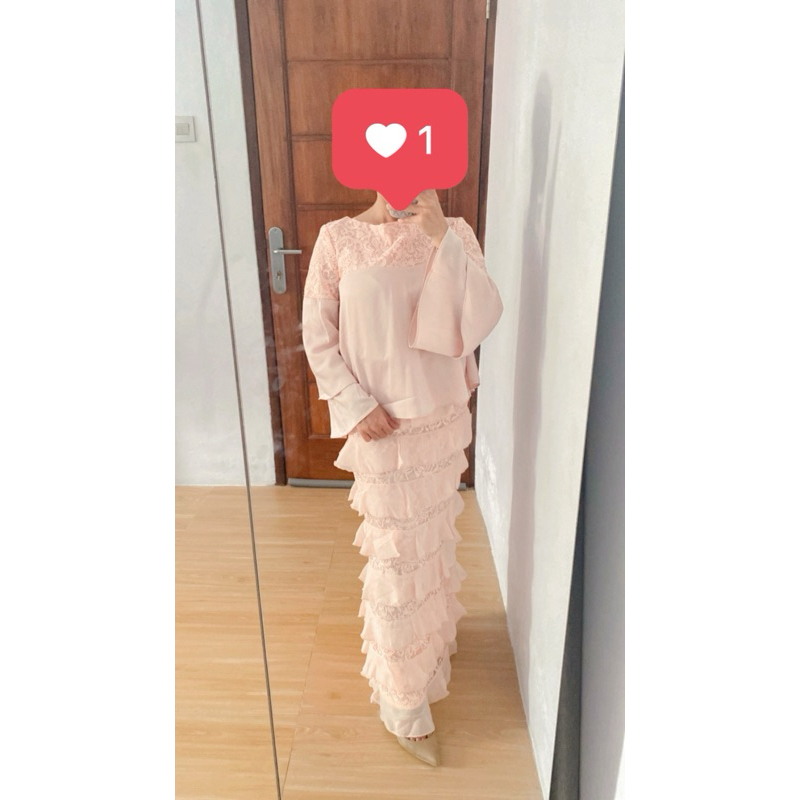 Baju Kondangan || Embellished Lace Layered Top & Tiered Skirt || Zalia || Baju Muslim