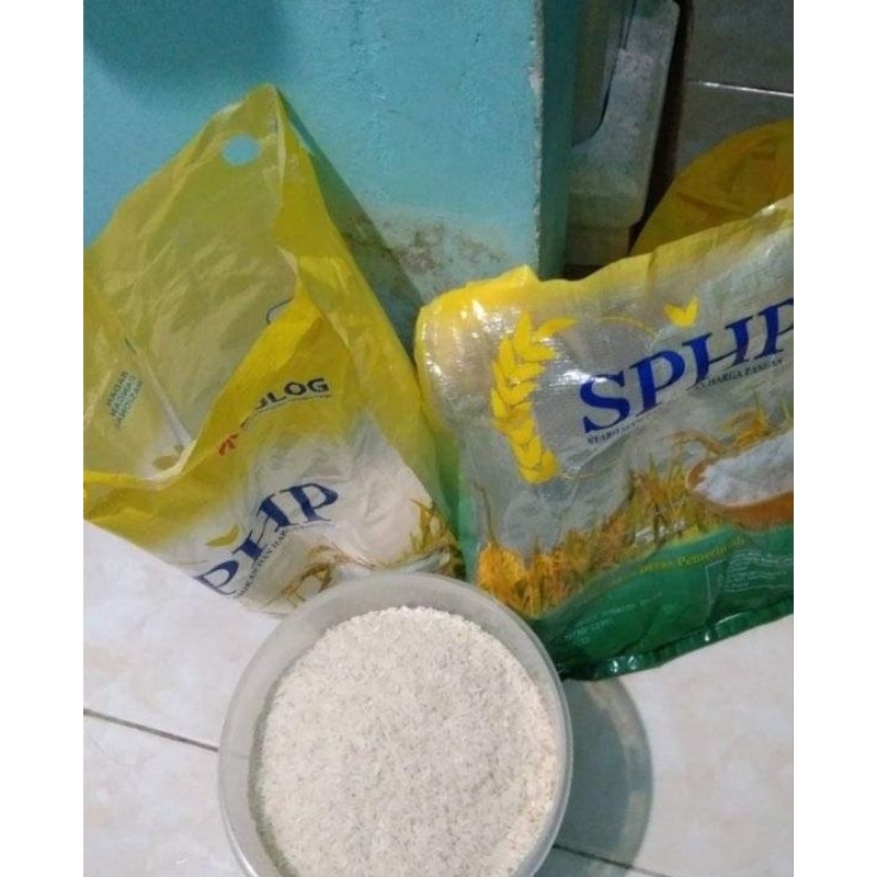 

beras murah beli 2 dapat amplop thr