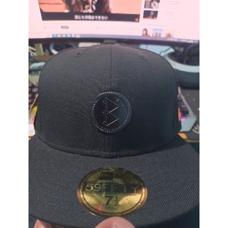 TOPI NEW ERA BESI X BLACK SCALE FITTED 7 1/2 SAMPLE