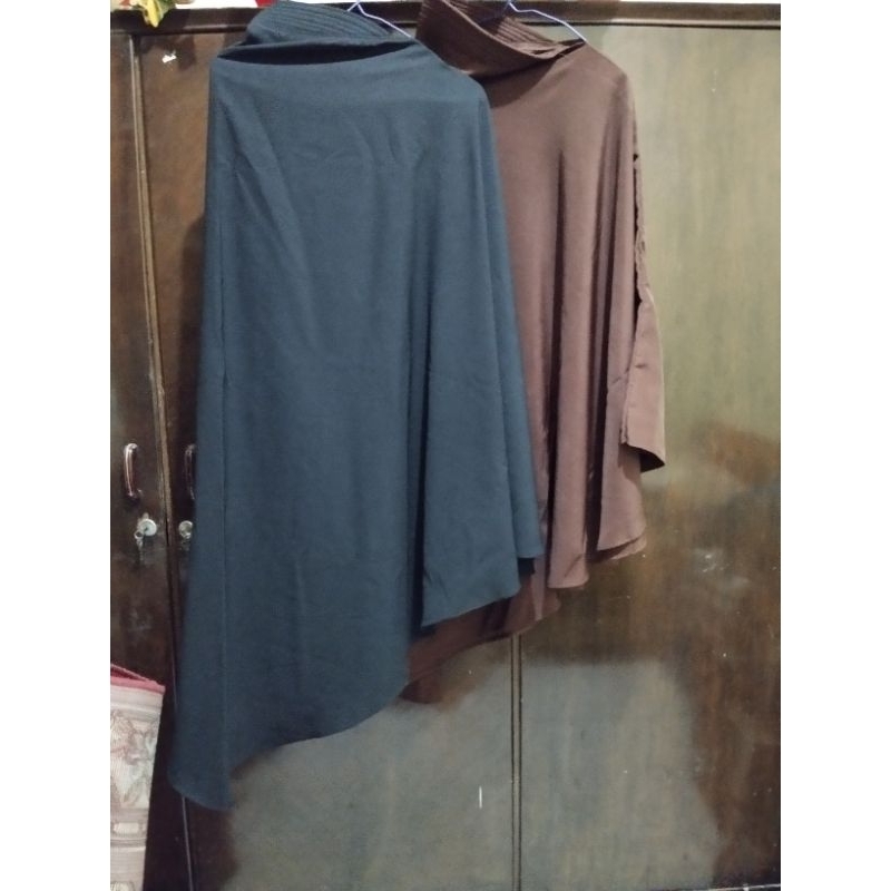 (PRELOVED) Khimar pad warna hitam & coklat
