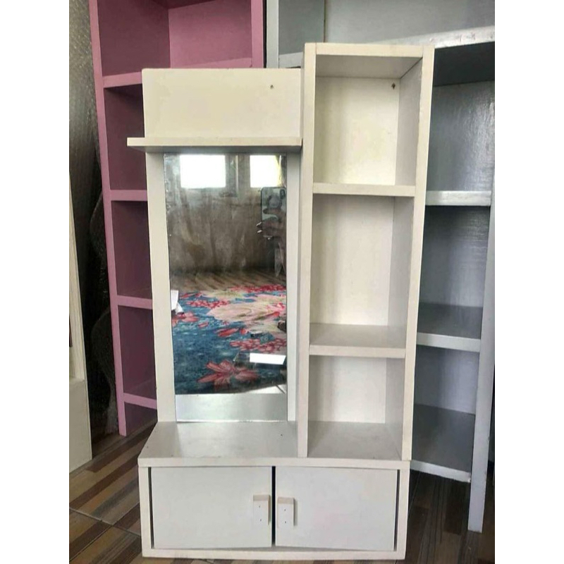 Kaca rias dinding/tolet laci