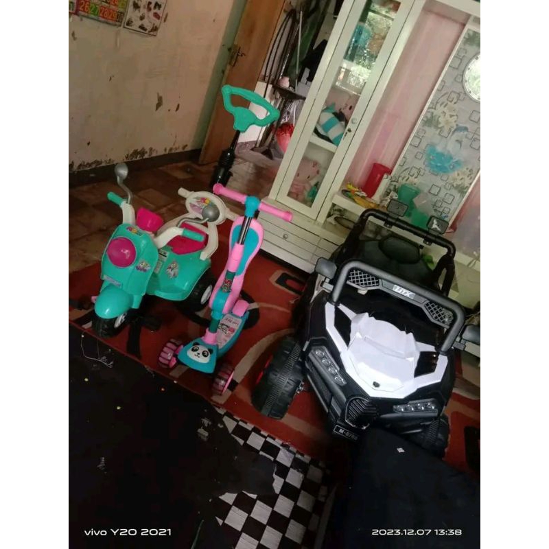 Mobil aki jeep remote