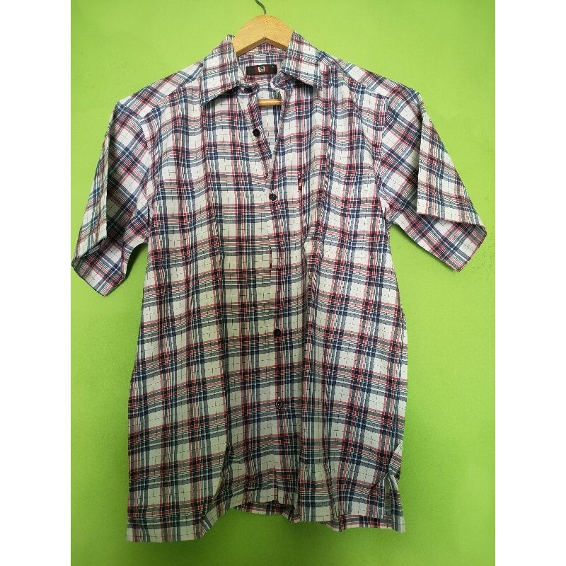 PL -ATASAN KEMEJA PRIA GQ size M B337