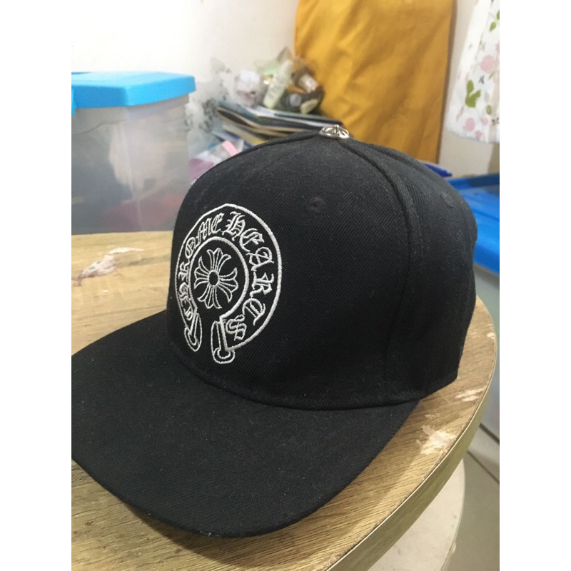 topi chrome hearts