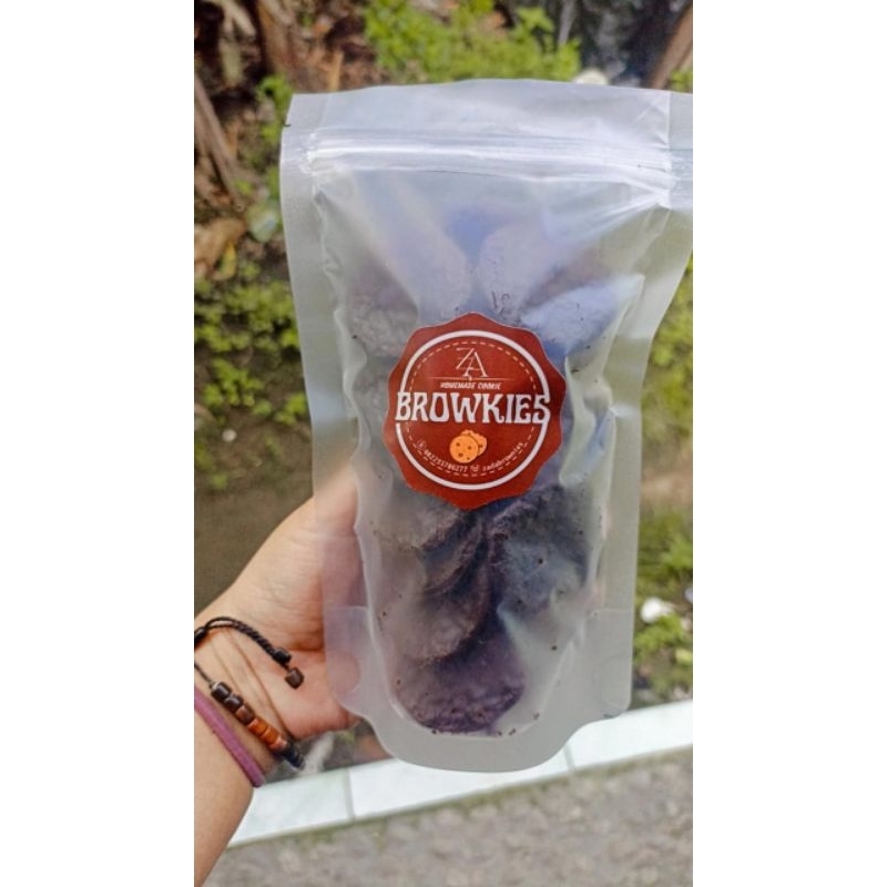 

BROWKIES KEMASAN POUCH (100Gr) by Zada Brownies 'n Cookies