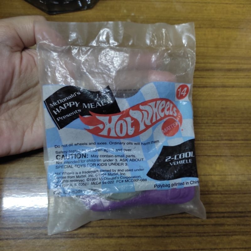 Happy Meal Hot Wheels 2-cool