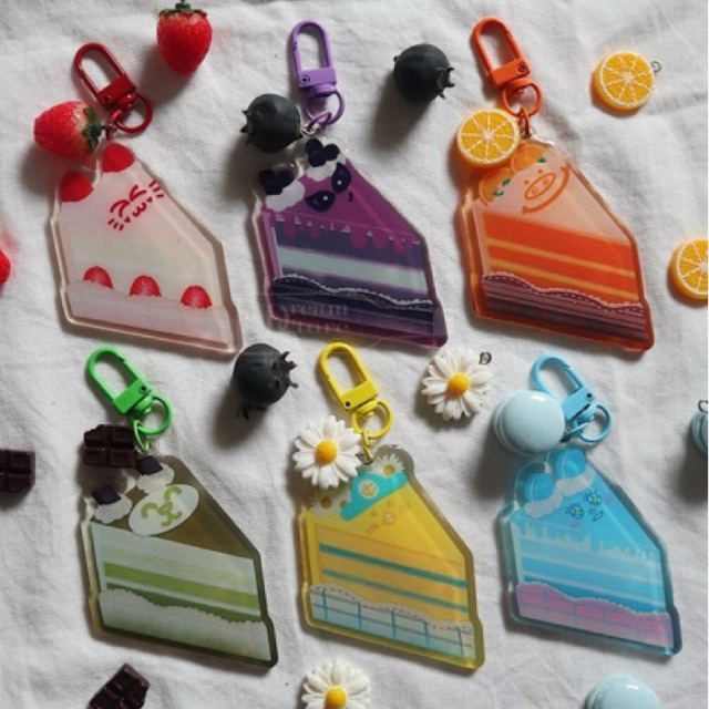 [READY STOCK] ASTRO ROROHA CAKE EPOXY KEYCHAIN