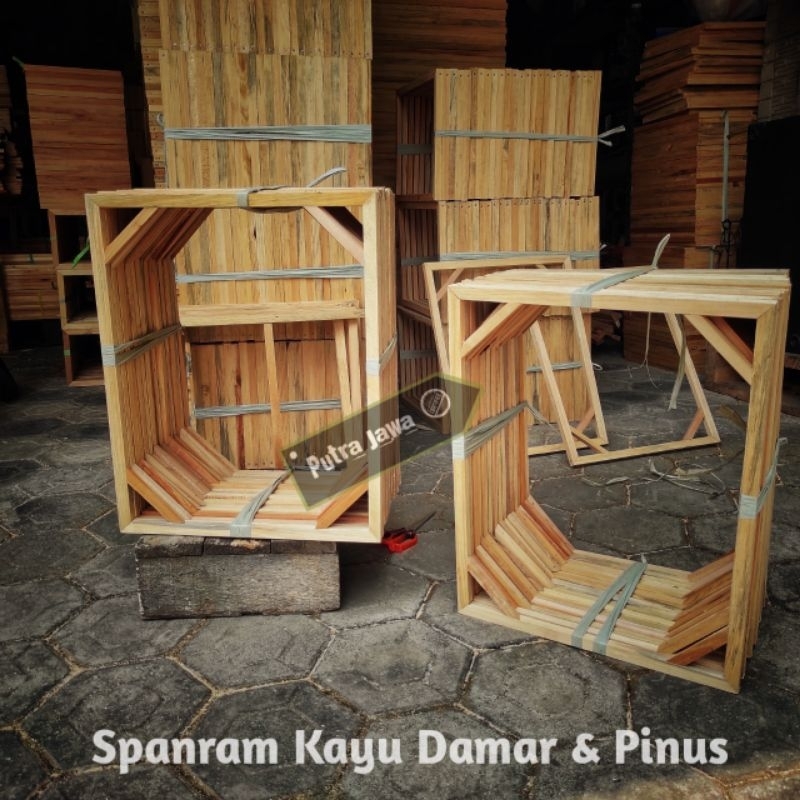 

Spanram Kayu Ukuran 70x80cm Ketebalan Kayu 4cm