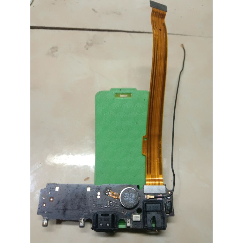 Papan cas+plexible cas Vivo V9 original
