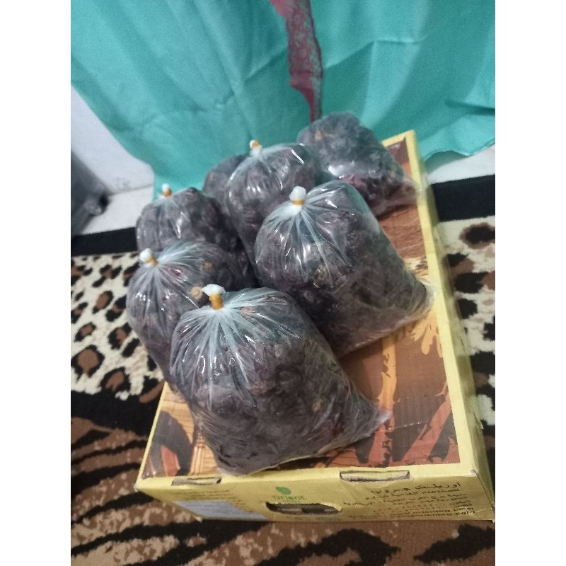 

Kurma Golden