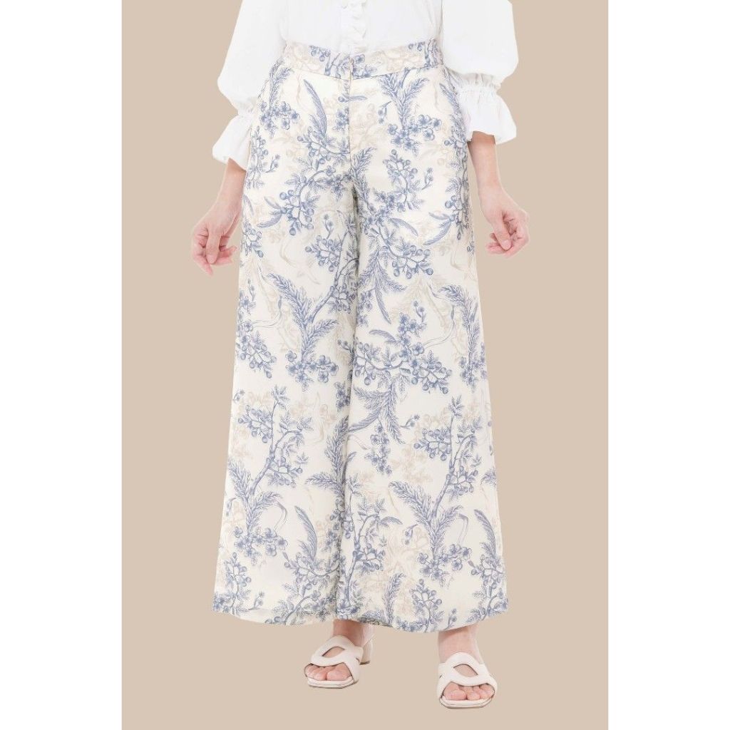 NEW WITH TAG RUBY PANTS KLAMBY ( CELANA CLASSIC BLUE SIZE S)
