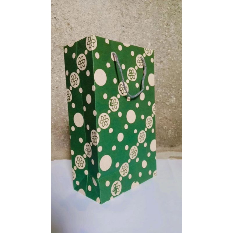

PAPER BAG MOTIF|MURAH|TASKERTAS|TASKADO|TASBELANJA|TAS.SOVENIR|TAS_HAJATAN