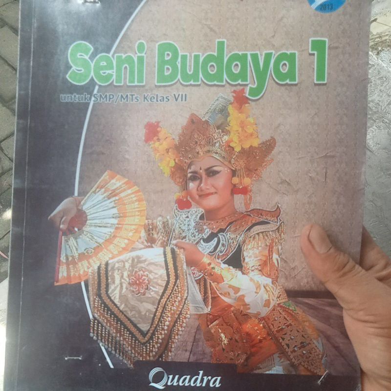 BUKU SENI BUDAYA UNTUK SMP KELAS 7