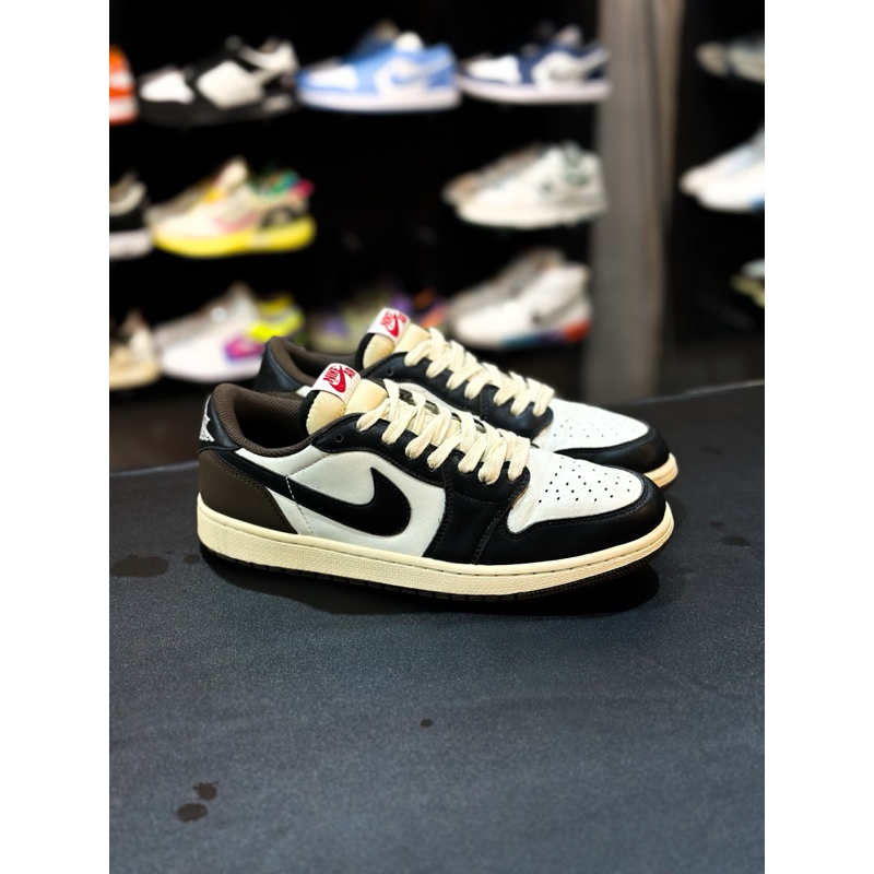 NIKE JORDAN 1 LOW DARK MOCHA X TRAVIS SCOTT