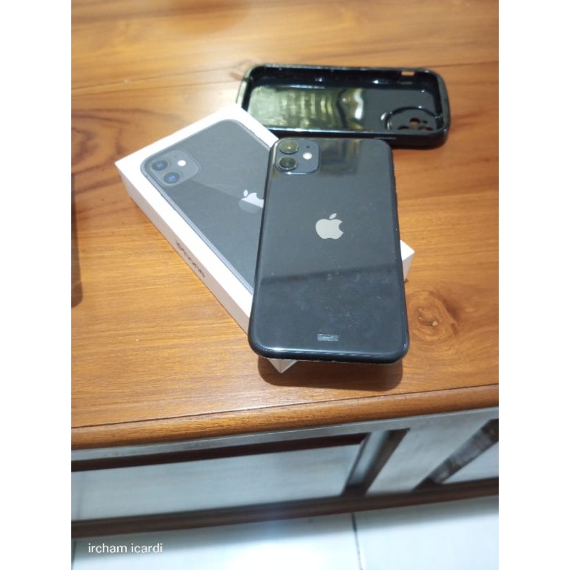 iphone 11 64 GB iBox pa/a