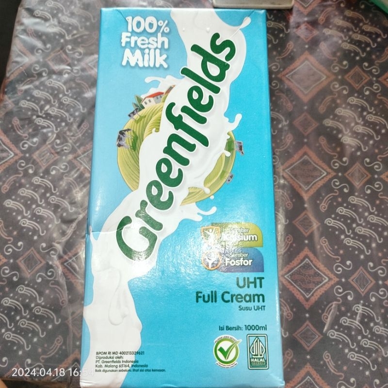 

Susu GreenFields Fresh Milk Full Cream 1 L / 1000 ml/ 1 Liter Terlaris