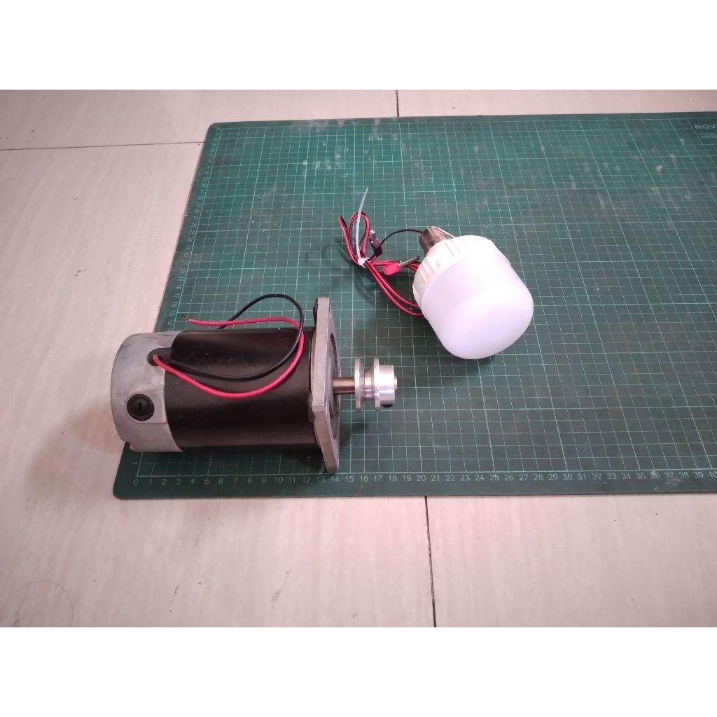 Mini generator Permanen Magnet Motor plus Lamp 20W