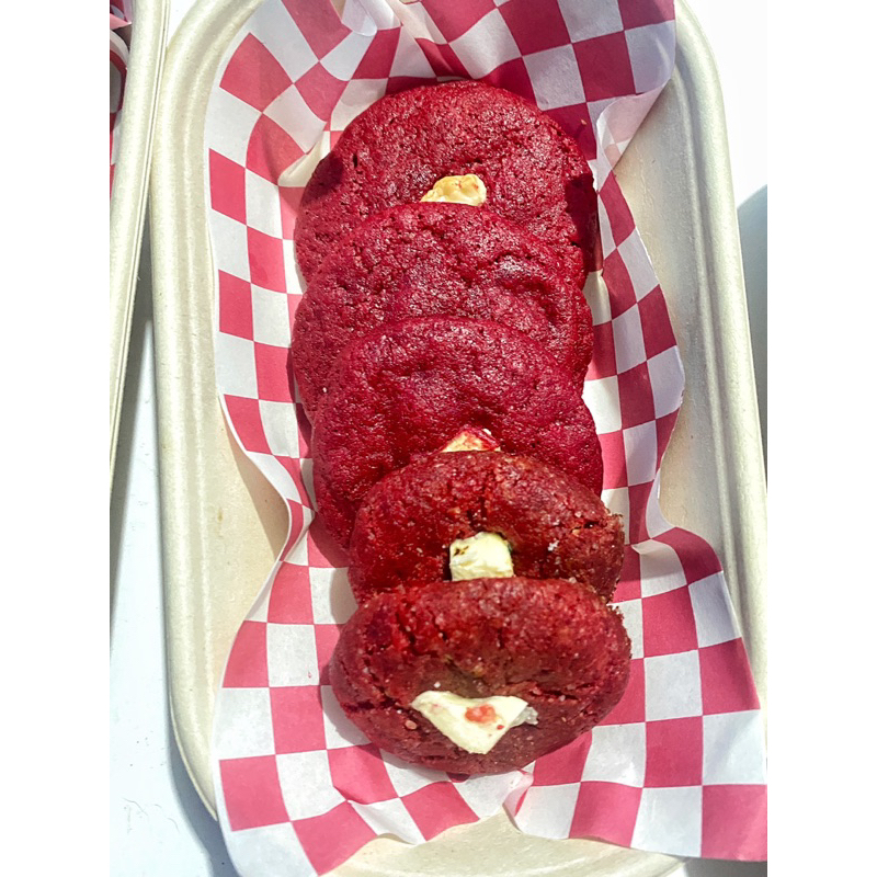 

Madre Red Velvet Soft Cookies (box)