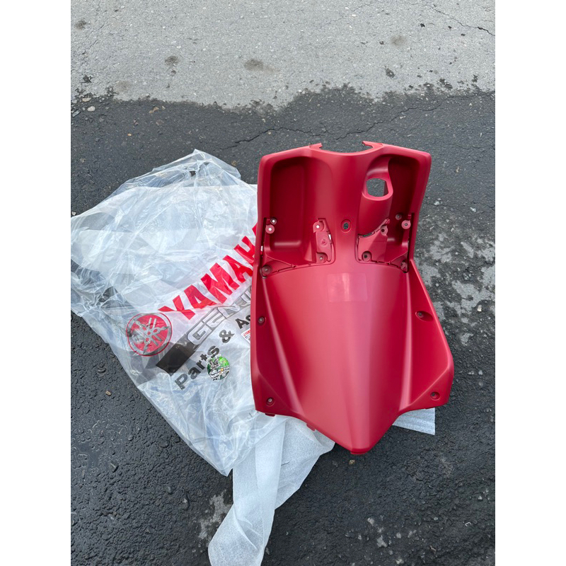 cover tengah bodi kasar yamaha mio soul merah dek kotak legshile yamaha mio soul merah ORIGINAL cove