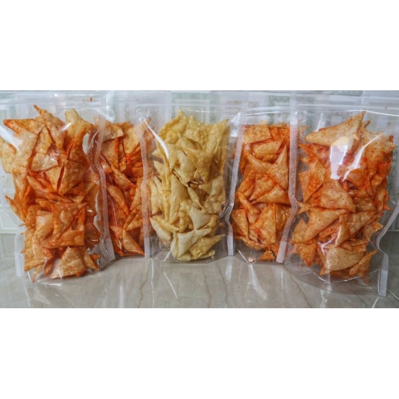 

kripik pangsit goreng | kripik bawang pangsit | pangsit lipat 250 gram