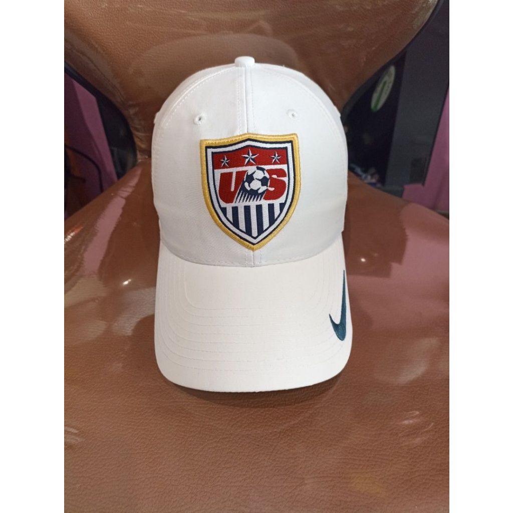 Topi Nike Original Putih