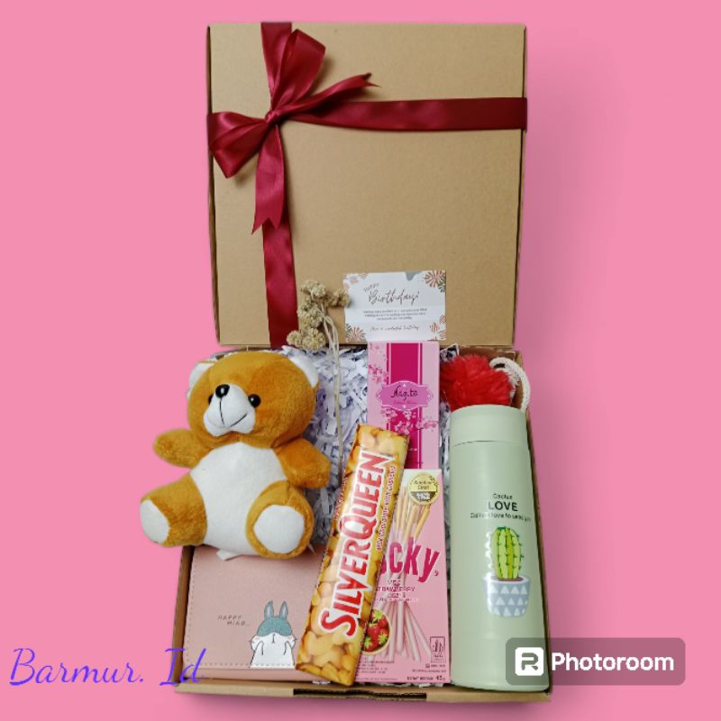 

HAMPERS KADO ULANG TAHUN LUCU