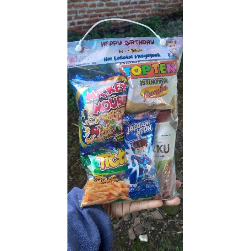 

Snack Ultah 7500 / Snack tedak sitten / Paket snack ultah anak / hampers ultah