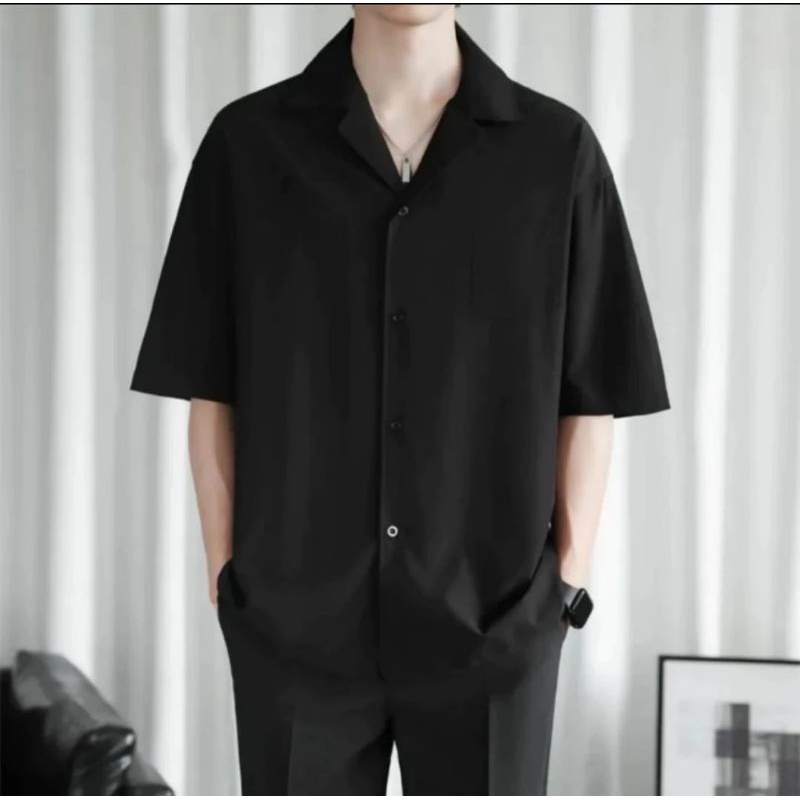 Kemeja Pria Hawaii Outfit Cowok Terbaru Hitam santai polos Putih Crem Neck Slim-Fitting V-Neck