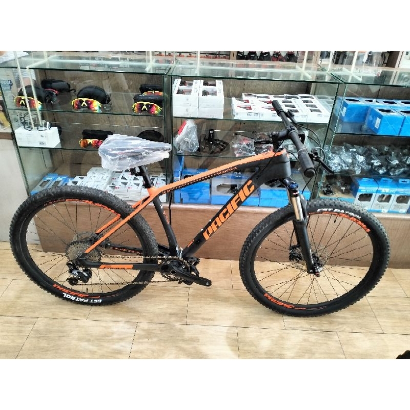 Sepeda MTB Pacific Astrio 5.0 Carbon 1x11 Speed Shimano SLX M7000