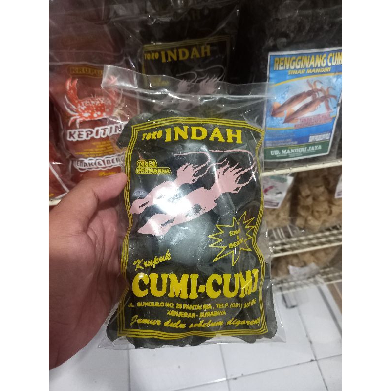 

Kerupuk Cumi Hitam Mentah Khas Kenjeran Surabaya