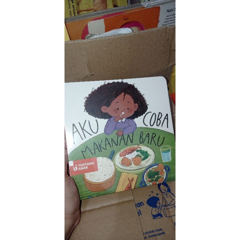 

Buku aku coba makanan baru