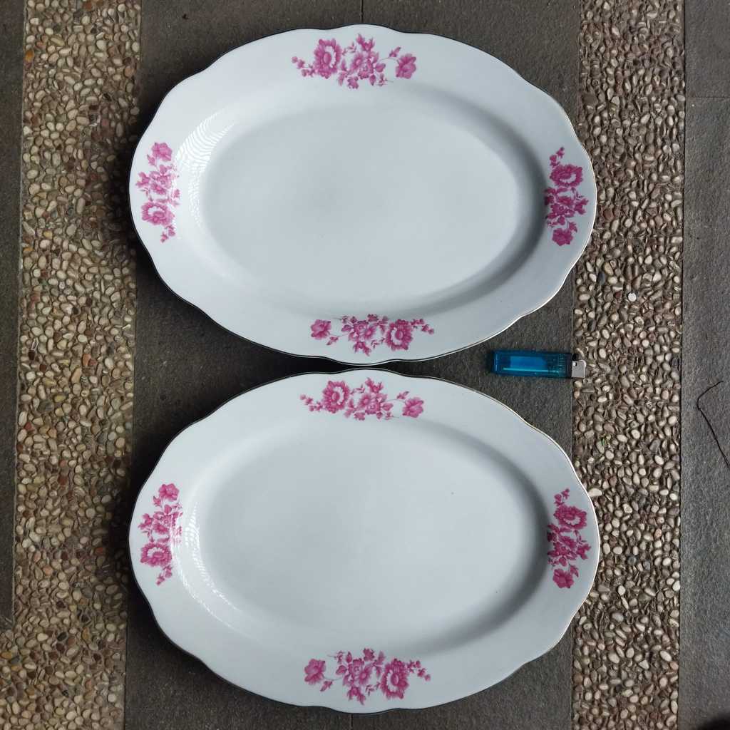 Pajangan Vintage Sepasang Piring Oval Lodor Keramik Seruni Krisan