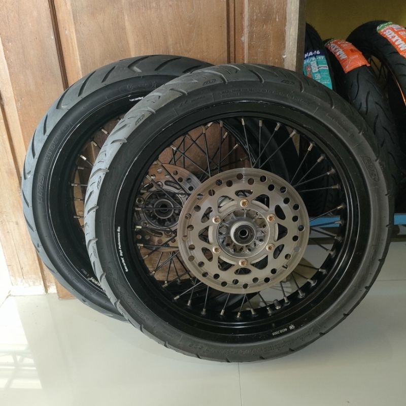 WHEELSET SUPERMOTO RODA SET VELG SUMO KLX 140 KLX 150 SERIES BEKAS PAKAI 300-350 BAN 100 & 120