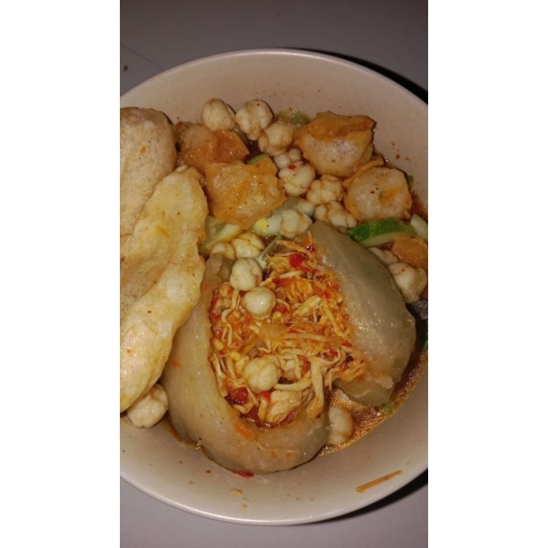 

baso aci ayam suwir