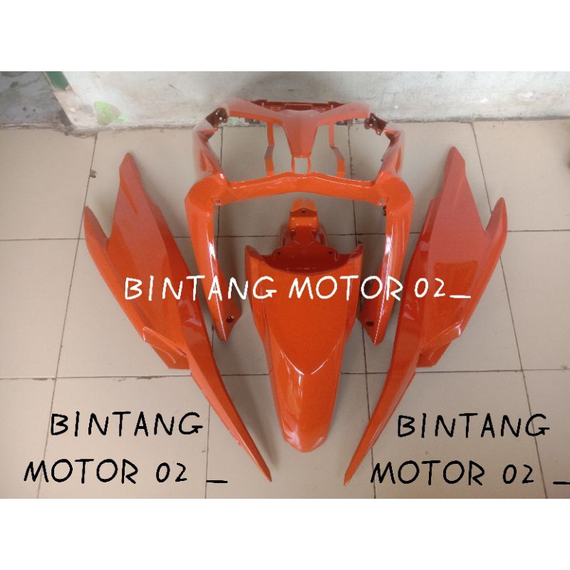 BODY HALUS VARIO 125 KZR OLD LAMA ORANGE PAKETAN BODY TAMENG SPAKBOR DEPAN