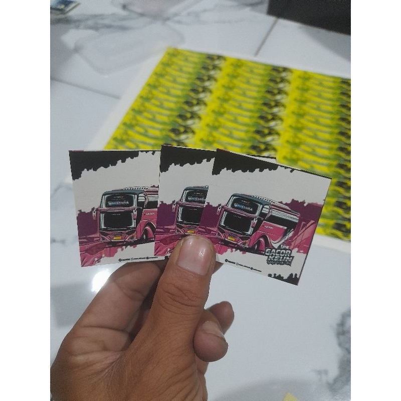 

Termurah stiker bus isi 9 pcs whistara ping