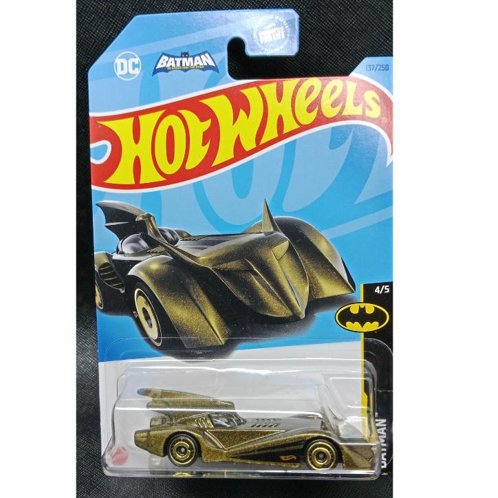 HotWheels BATMOBILE 976M/N GOLD