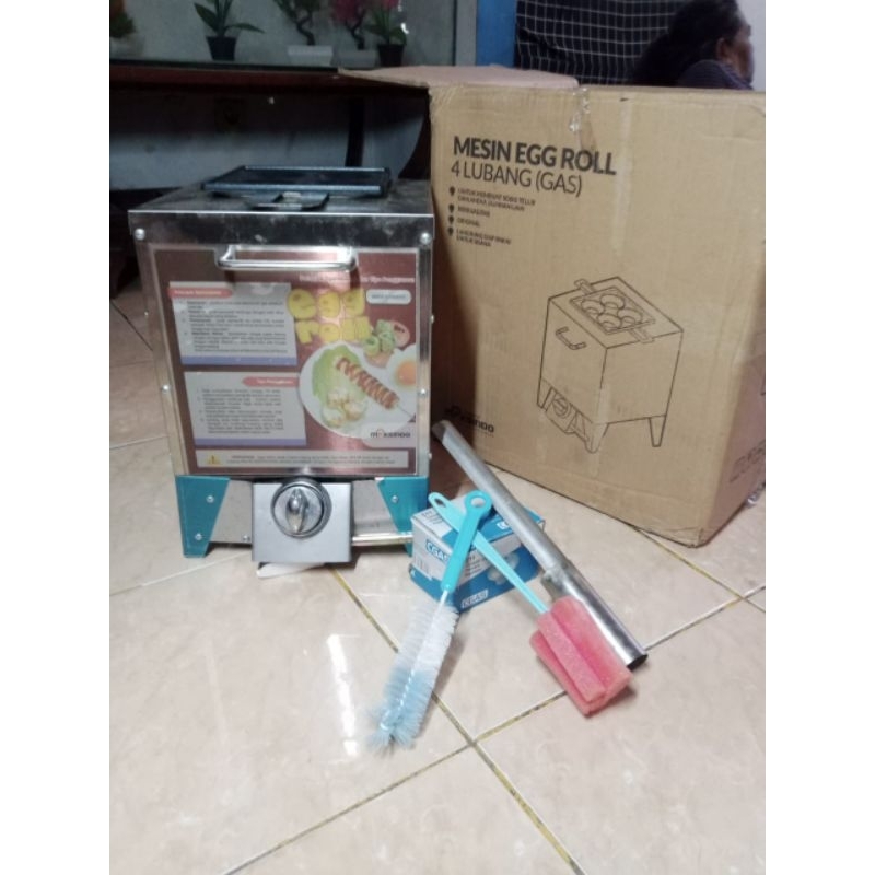 mesin sosis telur 4 lubang murah dan baru Mesin Pembuat Egg Roll Gas 4 Lubang MKS-ERG444