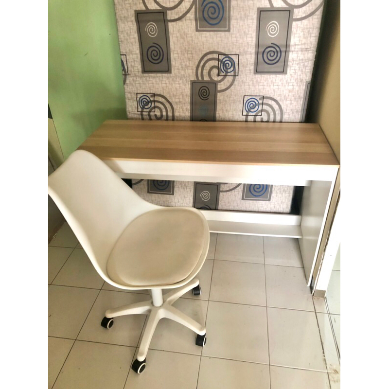 Meja bekas dan kursi bekas /meja kantor/meja minimalis