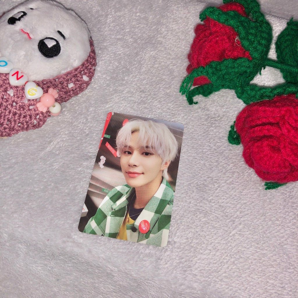 photocard jungwoo nct 127 season greeting 2022