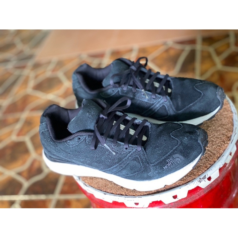 Sepatu Second The North Face NZS97H53 Ukuran 40.