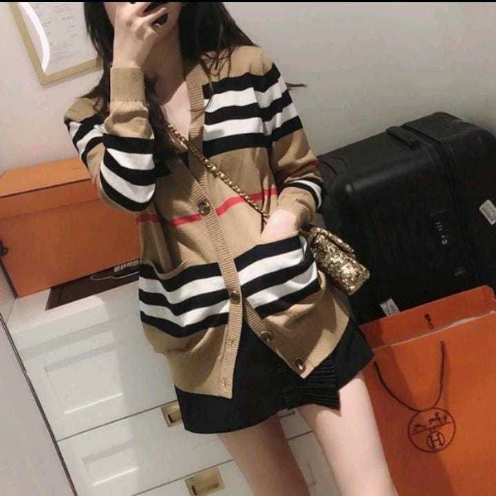 Sweater Cardigan Burberry cardy kancing rajut wanita